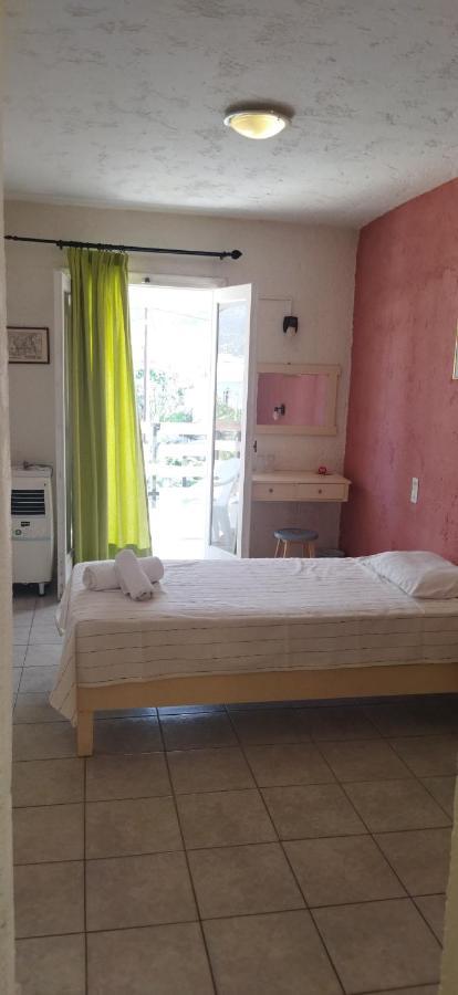 Cleo Rooms 250M From The Beach Mália Exterior foto